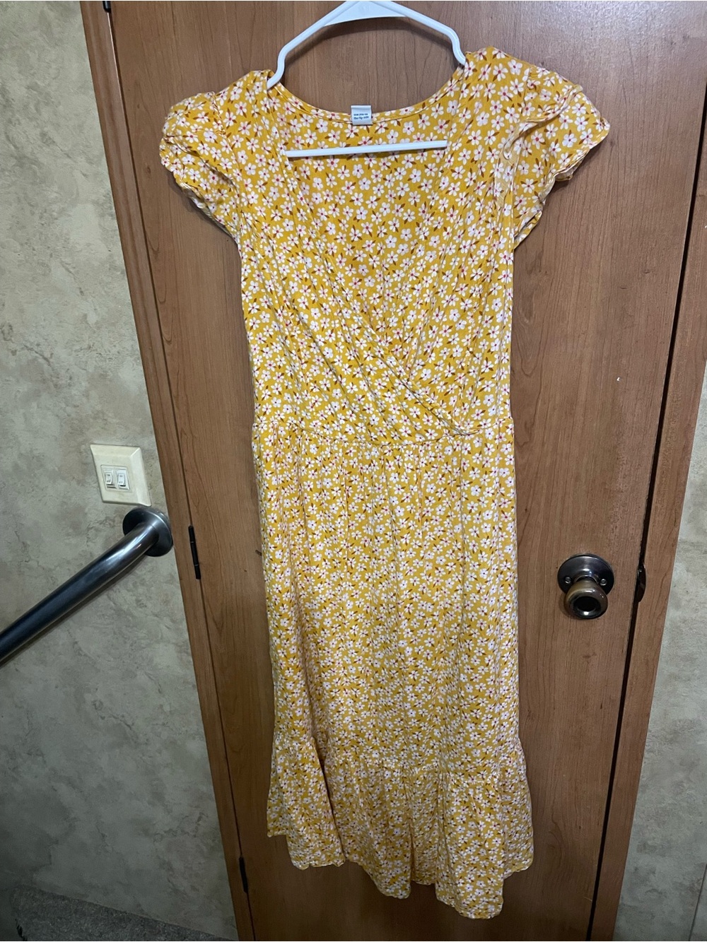 Sunshine Yellow Floral Maxi Dress with Puff Short Sleeves